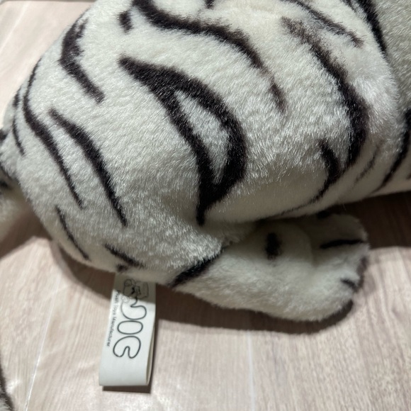 Vintage JIC White Tiger Plush Stuffed Animal – Realistic Big Cat Toy 17” - Picture 5 of 11